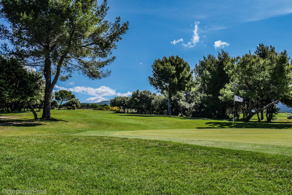 GOLF DE SAUMANE PROVENCE-COUNTRY-CLUB