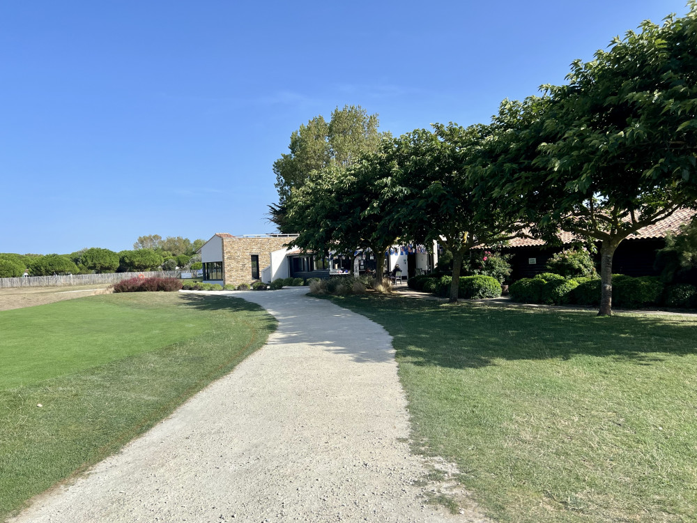 GOLF DE TROUSSE-CHEMISE